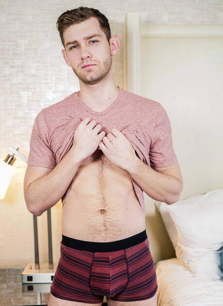 Gay Undressing Pics