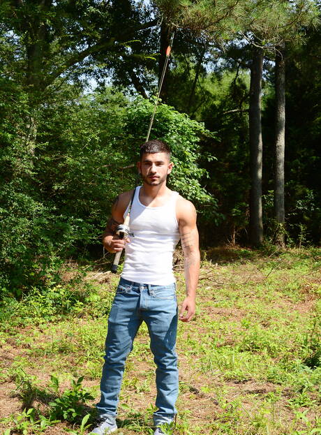 American husky guy Adam Bryant and russian beefcake Vadim Black have a hot sex outside