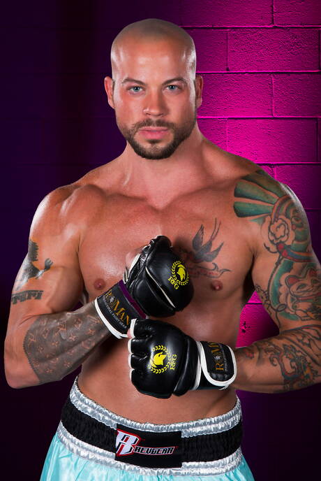 American muscular Sean Duran and british hunky guy Luke Adams make a love