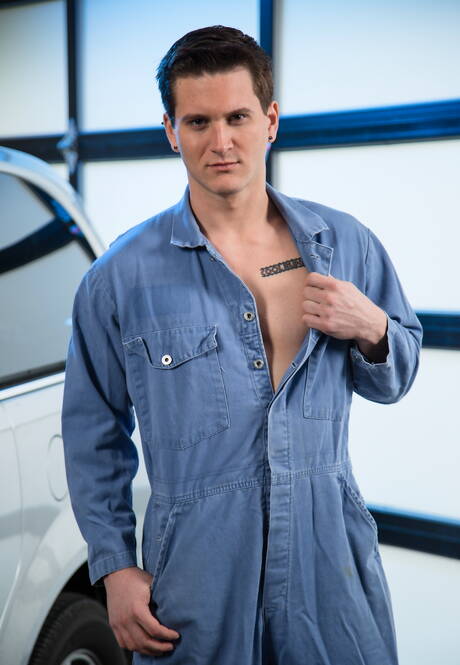 Hot americans, young boy Michael Del Ray and superstud Allen Lucas fuck after blowjob