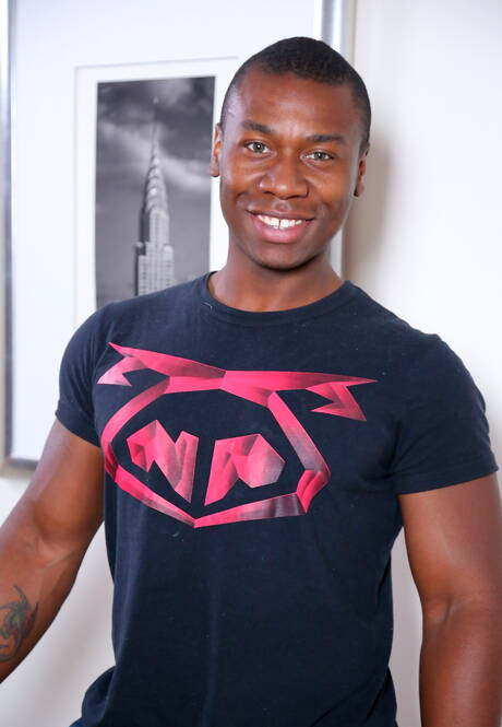 Pretty american guys husky guy Jp Richards and strongman Damian Brooks sucking and fucking each other