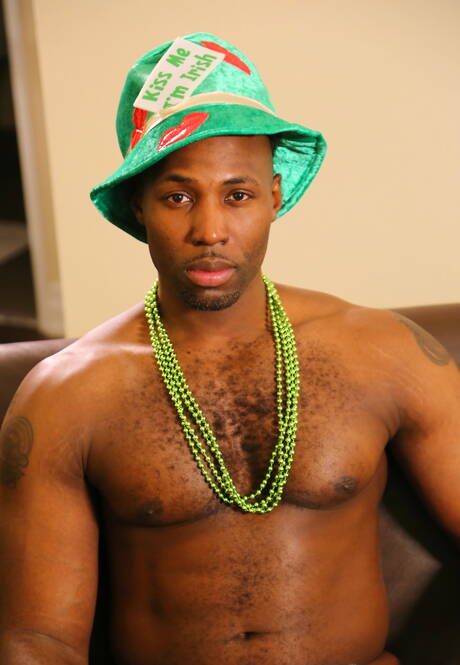 Hot Nubius, Jin Powers and Xl in hot 3some ass fuck action