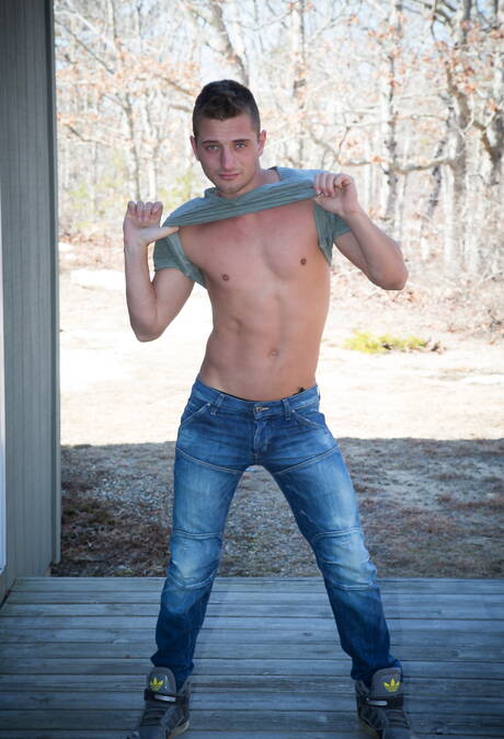 Gay Outdoor Pics