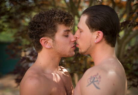 Nice american buddies hunk Roman Todd and husky guy Calvin Banks shows a beautiful body outside