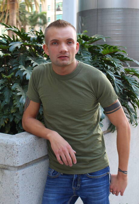 Best Gay Pics