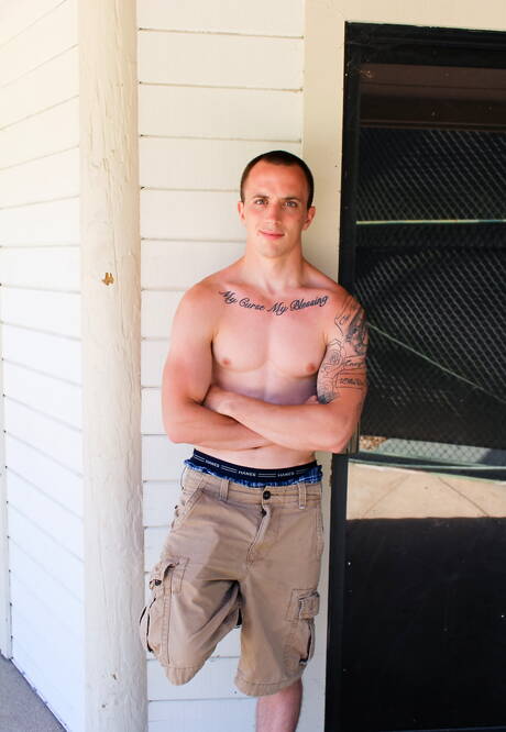 Gay Shorts Pics