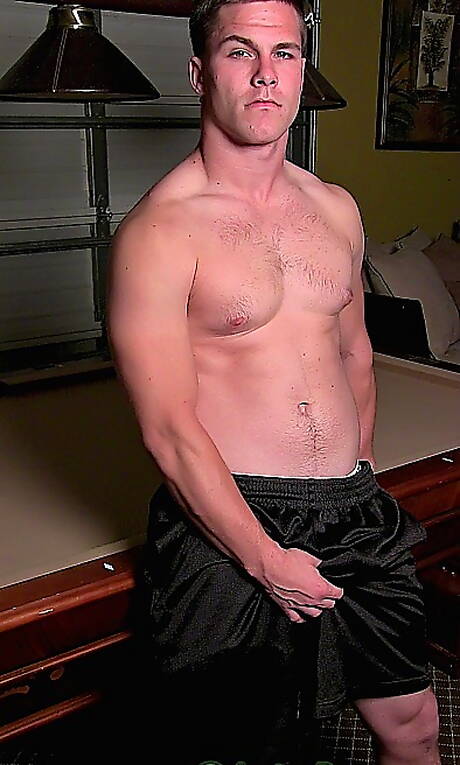 Husky guy James undressing and showing hot butt