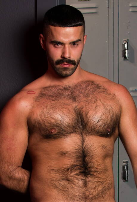 Woody, Riley, Tegan Zayne, Teddy Torres, Beaux in male gangbang