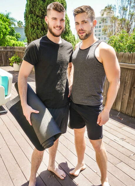 Gay Undressing Pics