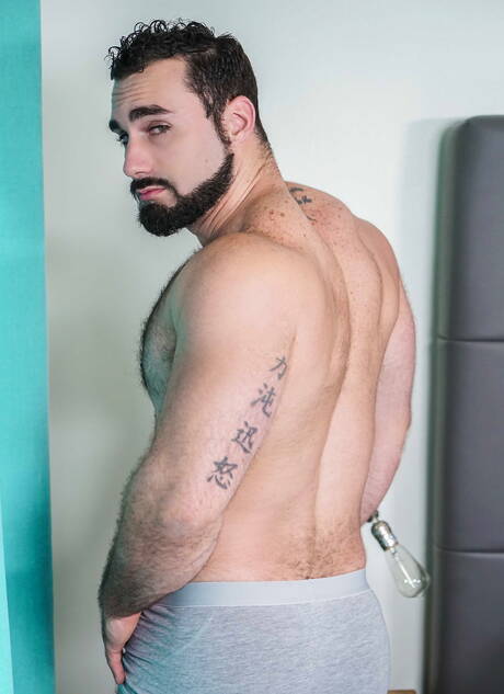 Hot american dudes mature bear Jaxton Wheeler and otter Jacob Peterson fuck ass after sucking dick in kitchen