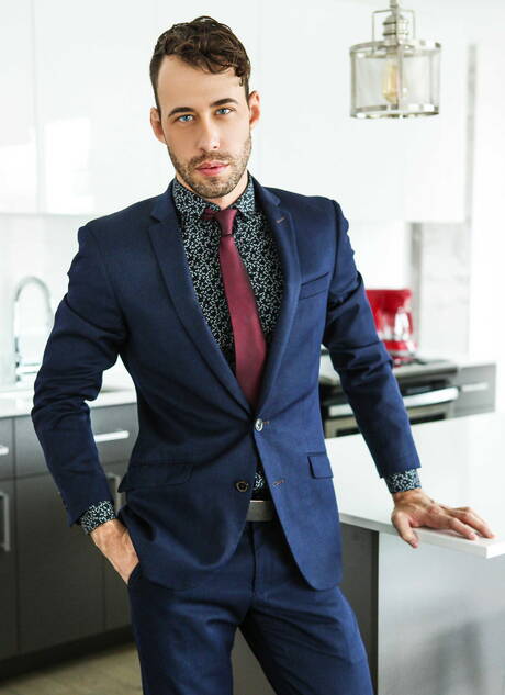 French gay bear Teddy Torres and canadian husky guy Brandon Jones fuck ass after sucking dick