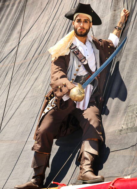 Latino hunk Diego Sans and english beefy Paddy Obrian in hot homosexual action outdoor