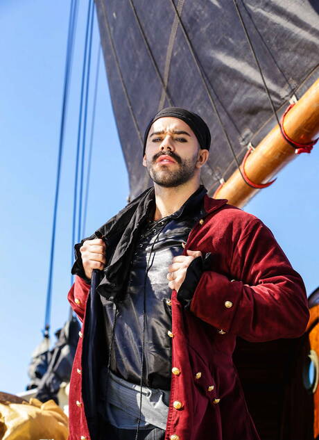 Johnny Rapid, Gabriel, Teddy, Jimmy in hot groupsex scene outside