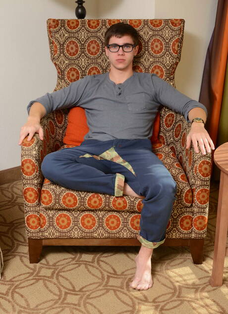 Hot american guys beefy Will Braun and otter Duncan Black fuck after blowjob