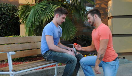 Gay Outdoor Pics