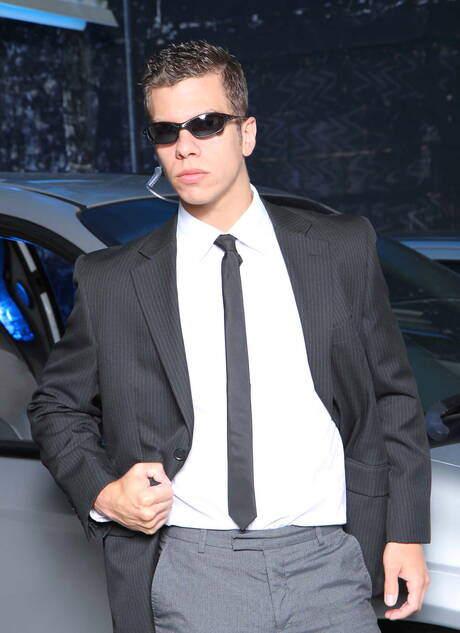 American hot bear Colby Jansen and english well-built Paul Walker in hot homosexual action