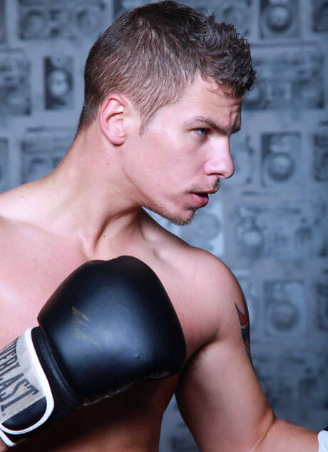 English well-built Paul Walker and  Max Dodds in hot ass bang