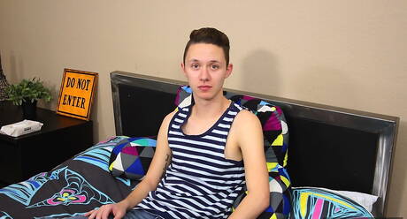 Gay Undressing Pics