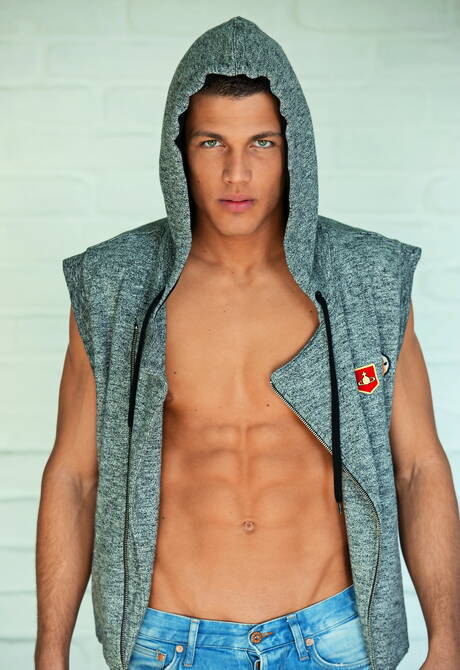 Muscle Gay Pics