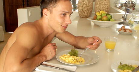American beautiful boy Todd Rosset and czech twink Harris Hilton banged each other in the kitchen