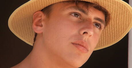 Hot buddies Justin Saradon, Jerry Hannan and Tommy Poulain have 3some anal sex outside