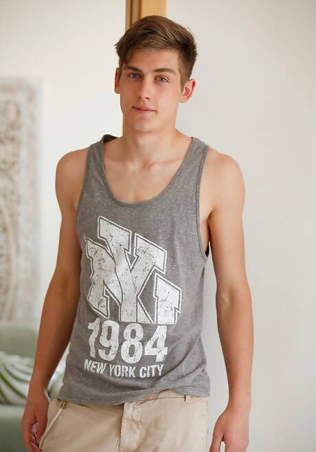 Gay Posing Pics