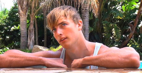 Young Gay Pics