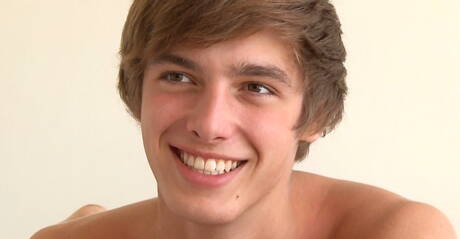 Nasty buddies Helmut Huxley, Hoyt Kogan and Jerome Exupery have 3some anal sex