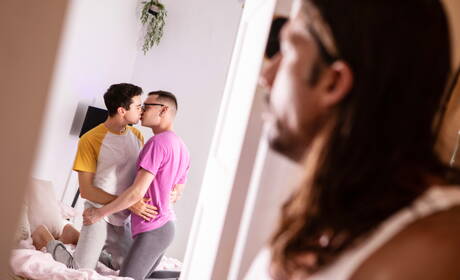 Gay Voyeur Pics