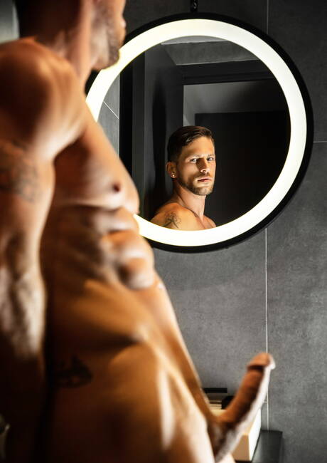 Famous americans, strongman Roman Todd and beefy Dean Dallas in hot anal sex