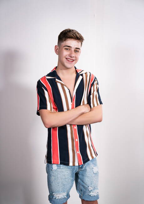 Sexy guys Ty Mitchell, Joey Mills and Deangelo Jackson have threesome interracial anal sex