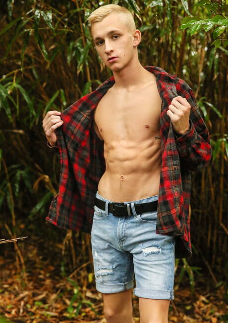 Blonde Gay Pics