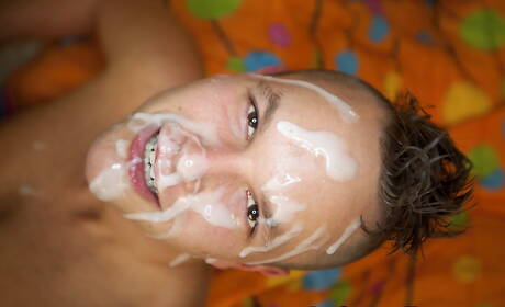 Ebony bull Castro Supreme and beefcake James Ray make an interracial love