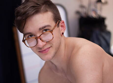 Ari Koyote and Riley Ross make a FTM love