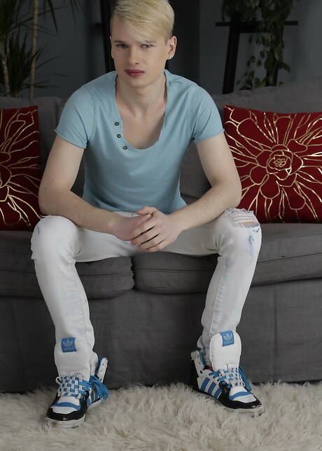 Polish young Kamyk Walker and young Milan Sharp in hot homosexual action