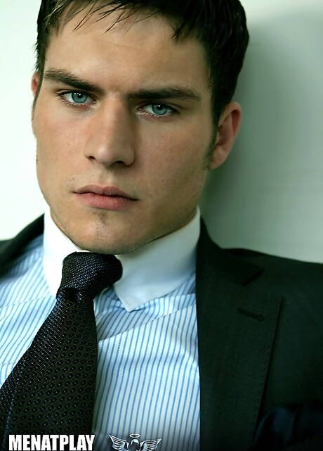 Muscular Josh Ryan shows a perfect body