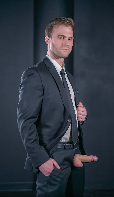 English otter Drew Dixon and canadian hunk Gabriel Clark have a hot couple sex