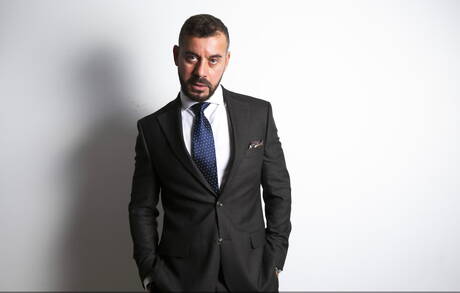 English hairy stud Gabriel Phoenix and beefcake Thomas Thunder have a hot sex