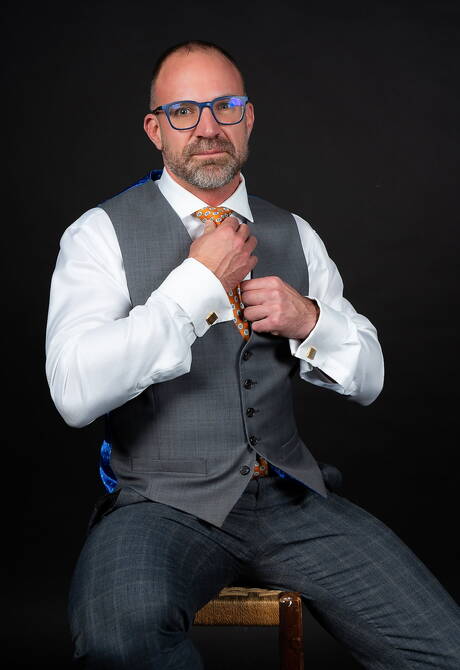 Strongman D.dan and spanish mature bear Dani Robles sucking and screwing each other