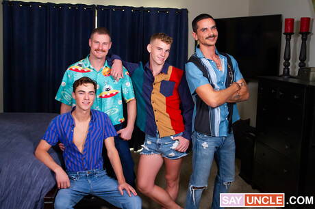 Gay Shorts Pics