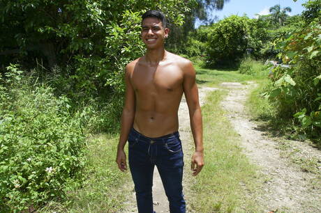 Hot american boys young dude Tim Hanes and beefy Jay Seabrook fuck ass after sucking dick outside