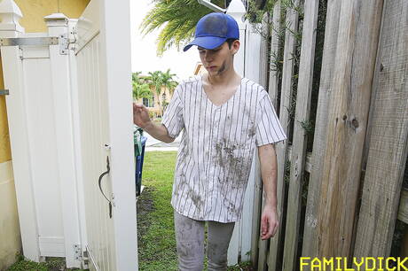 Two american dudes beefcake Trent Summers and hot twink Dakota Lovell posing naked and showing tight ass in bath