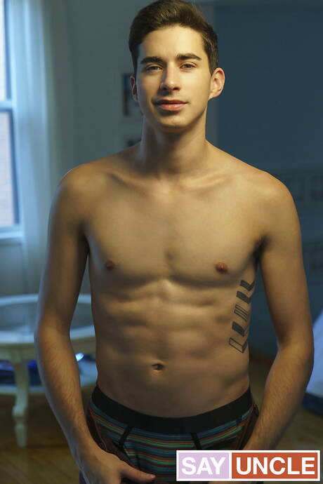 Canadian hot twink Jake Nobello and canadian beefcake Beau Reed in hard anal sex