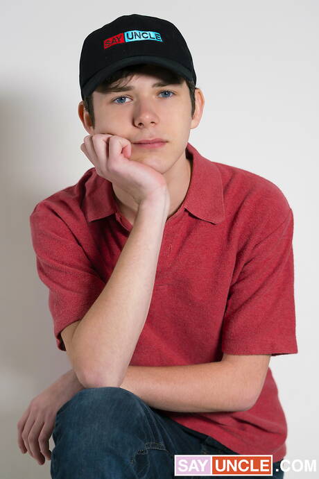 Young Gay Pics