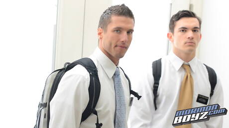 American muscular Rod Peterson and strongman Elder Hardt posing nude and showing ass