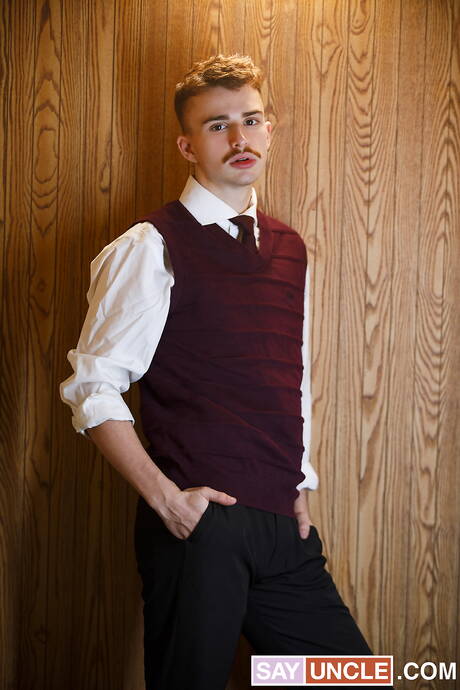 French bear Teddy Torres and canadian beautiful boy Ryan Jacobs in hot ass bang