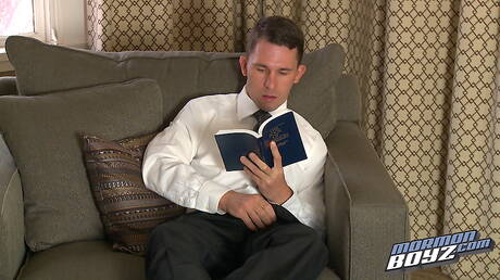 Stud James Biehn playing with cock