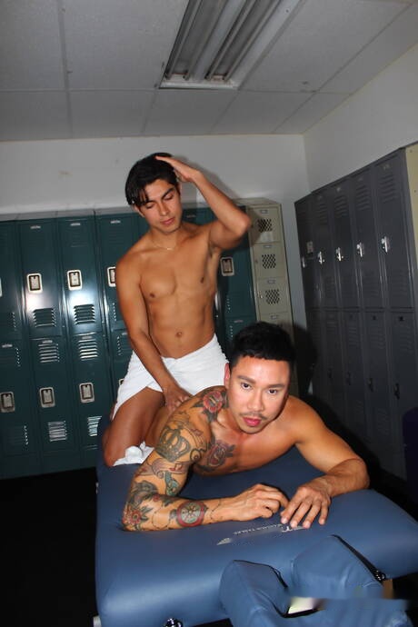 Latino beefy Alfonso Osnaya and asian muscular Travis Yukarin fuck ass after sucking cock