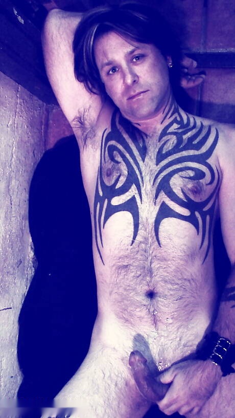 Hunk Joey T posing naked