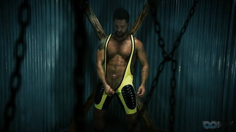 Gay Masturbating Pics